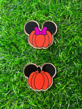 Load image into Gallery viewer, Pumpkin Mouse Acrylic Blank &amp; Decal Set
